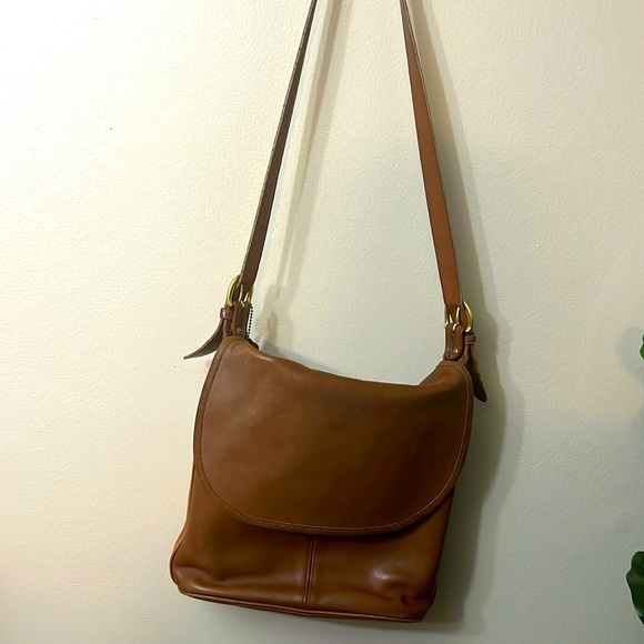 Vintage Coach Whitney Crossbody Tan Leather Saddle Flap Shoulder Bag #4115 - Picture 2 of 7